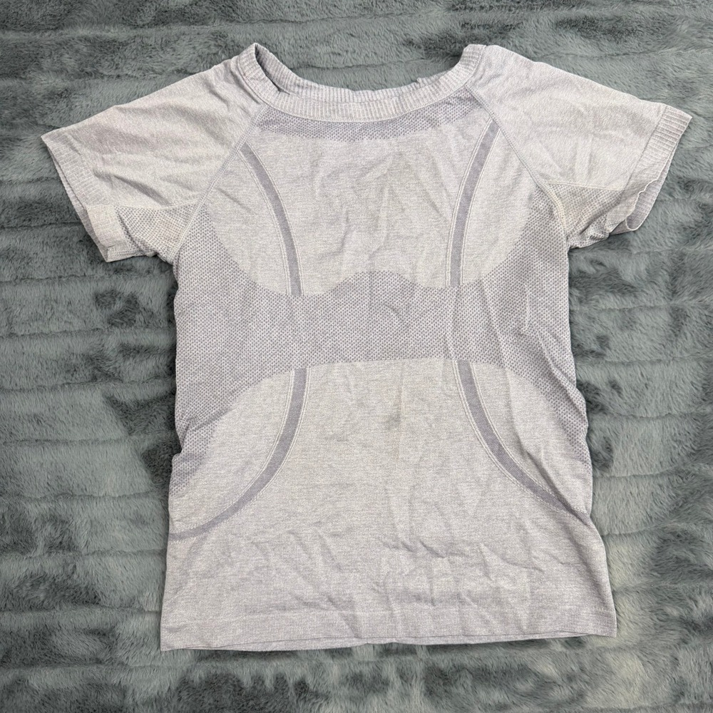 Lululemon Swiftly Tech Short Sleeve Crew Lavender Purple Running Shirt 14830